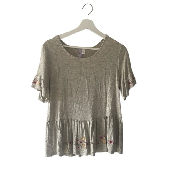 Francesca's Size Small Grey Floral Embroidered Peplum Babydoll Bohemian Style To - Picture 2 of 7